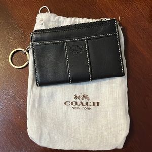 Women’s Coach black leather key holder case